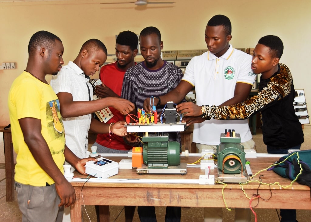 You are currently viewing HOW ARE FINAL YEAR STUDENTS IN THE RURAL COMMUNITIES COPING WITH GOING BACK TO SCHOOL?