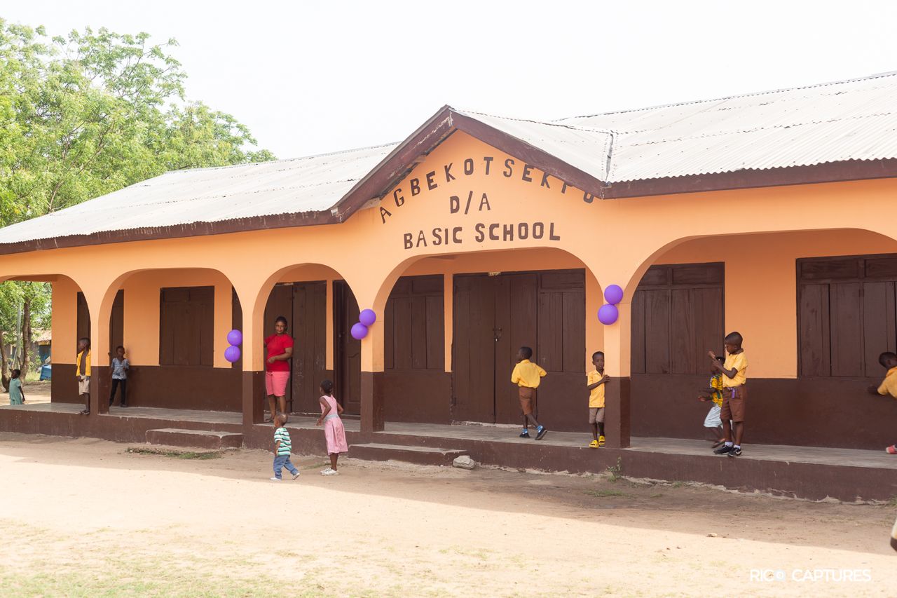 You are currently viewing Spring-UP Global Network inaugurates Agbekotsekpo D/A Basic School Library